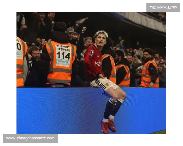 切尔西波切蒂诺变阵3-4-3，强调中场控球与快速反击